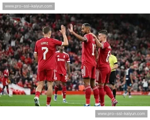 诺丁汉森林主场迎战利物浦，维尔茨与萨拉赫双核驱动残阵红军