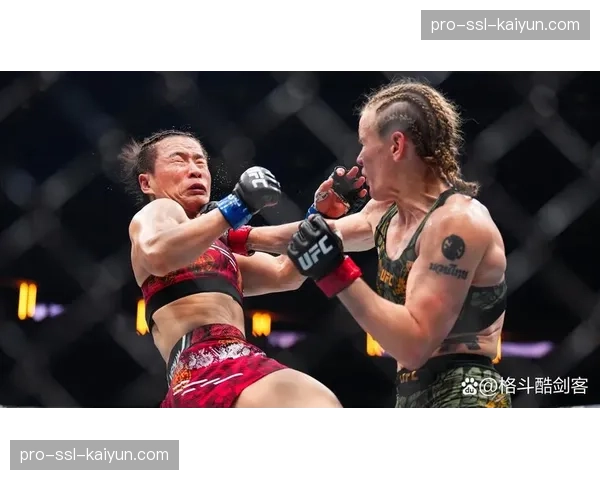 联合主赛爆冷：挑战者史蒂文森第五回合KO卫冕冠军哈尼